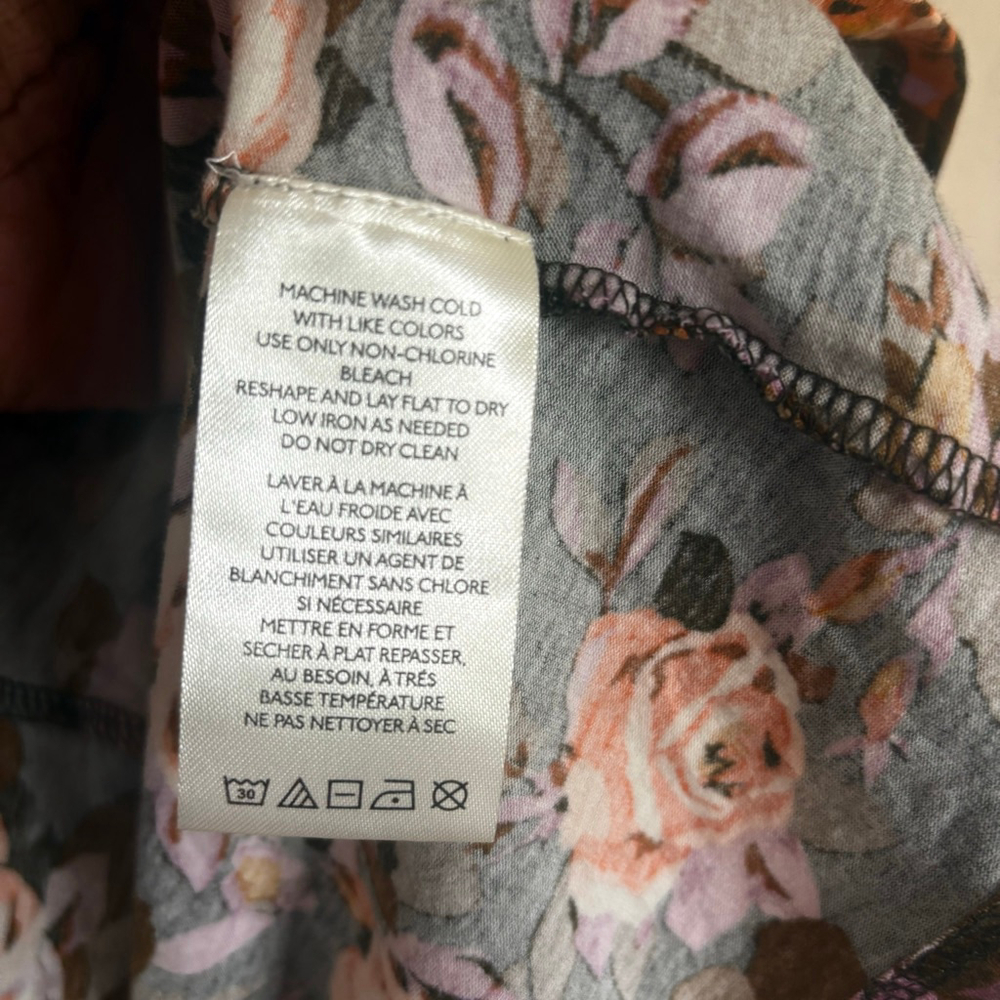Anthropologie Floral Tiered-Sleeve
Turtleneck Blouse - Picture 13 of 15